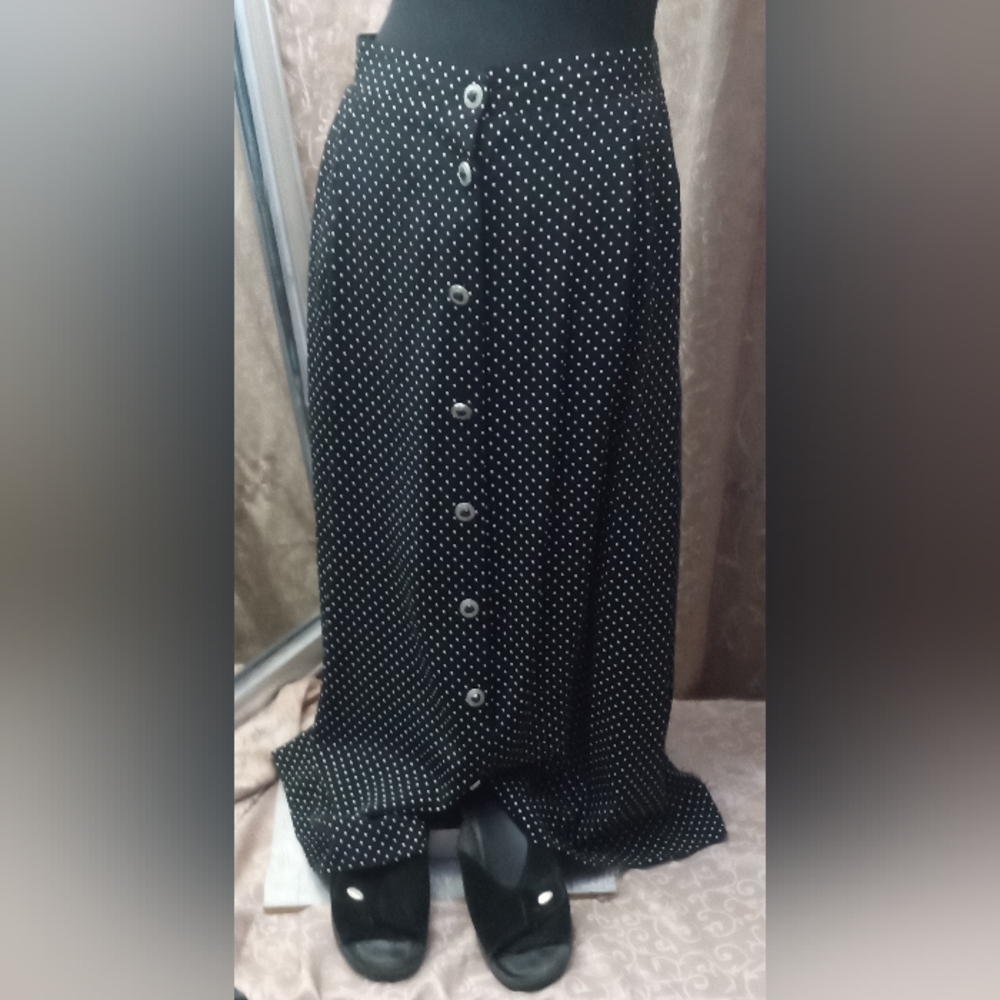 Box office black and white polka dot skirt